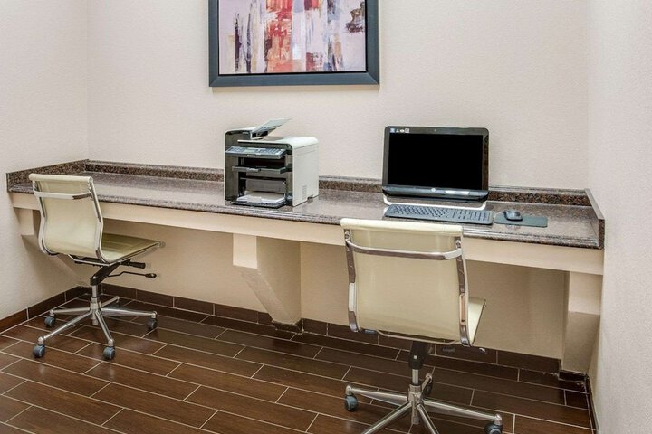 Comfort Suites Mandeville - Covington
