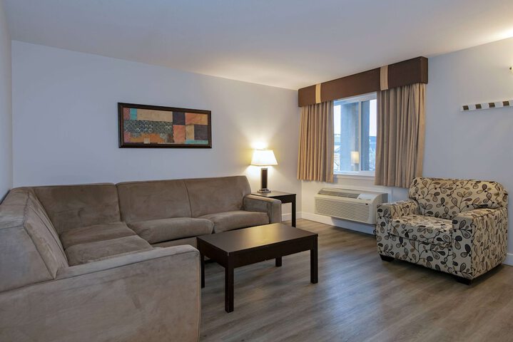 Room 40 of 86