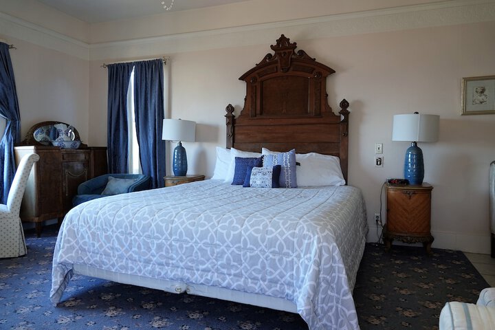 Room 41 of 74