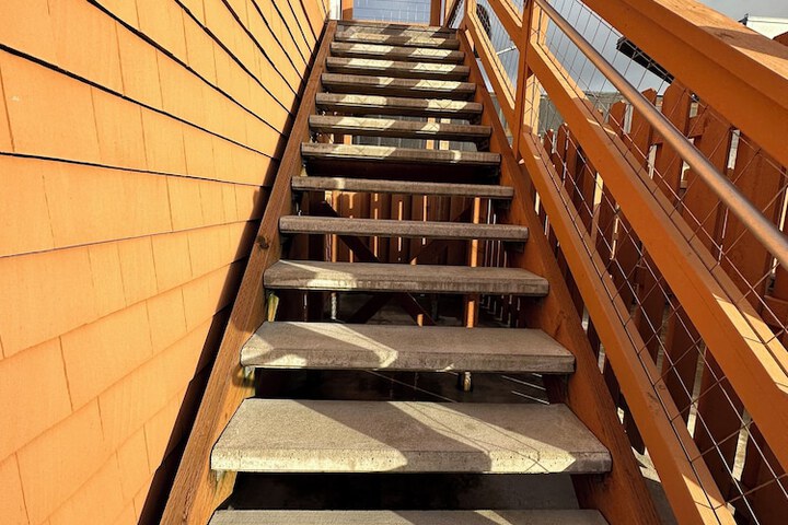 Hotel 9 of 159