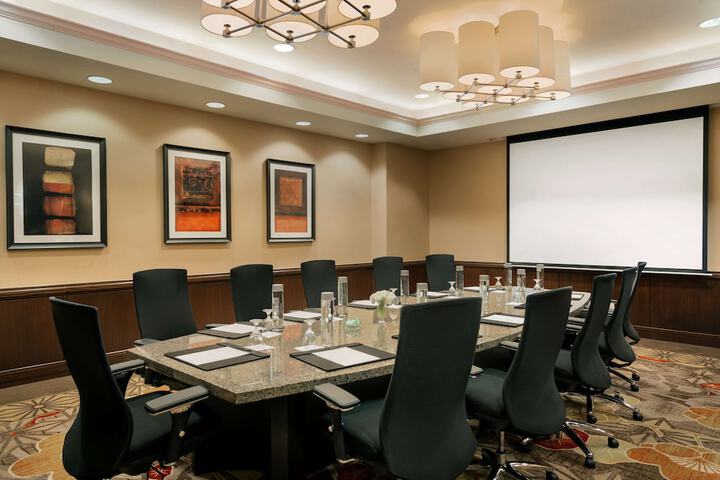 Embassy Suites Los Angeles - Glendale