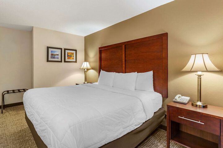 Room 12 of 36