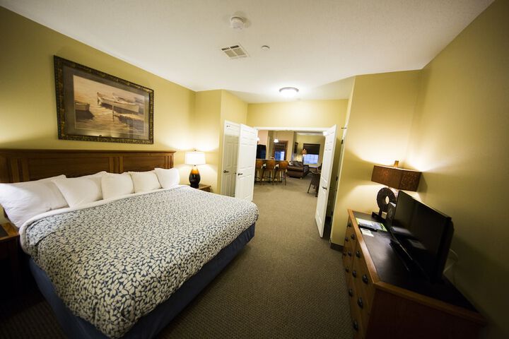 Room 83 of 116