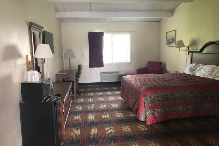 Red Carpet Inn North Syracuse