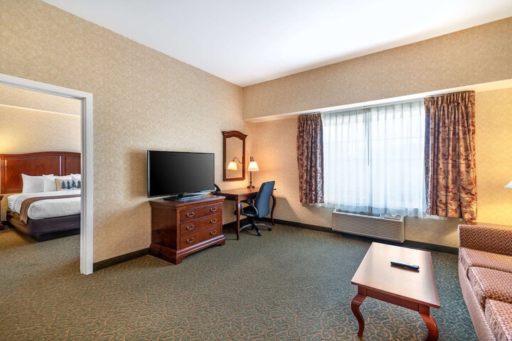 Room 45 of 125