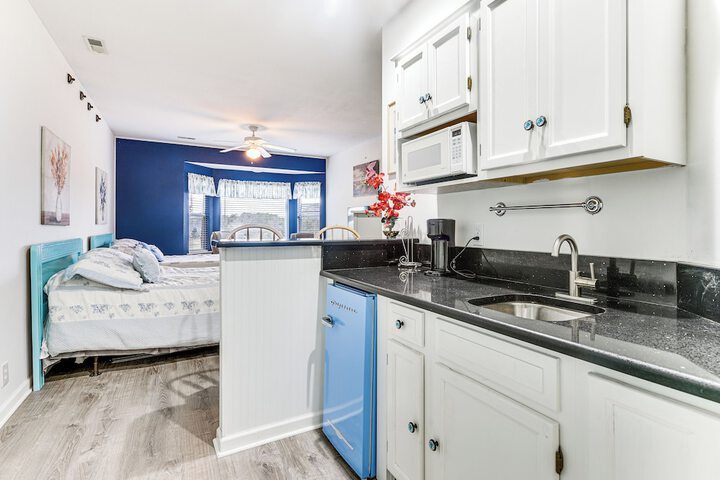 Golfers Oasis 1 Mi to Ocean: River Creek II Condo