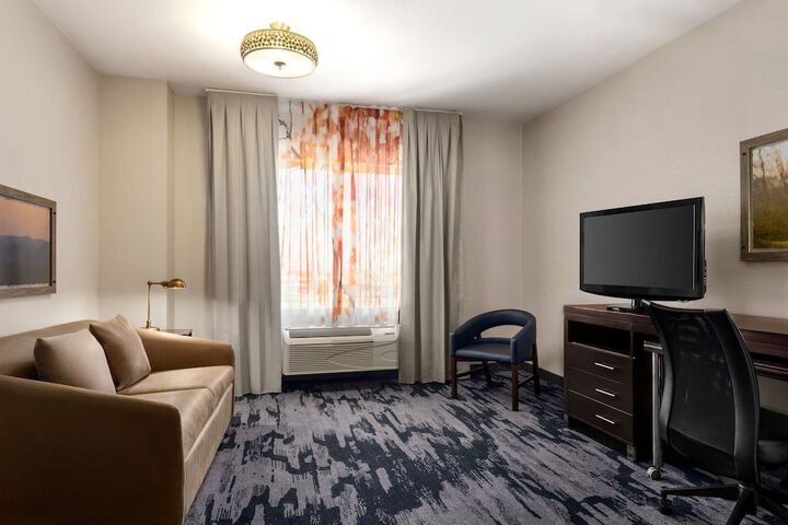 Room 35 of 51
