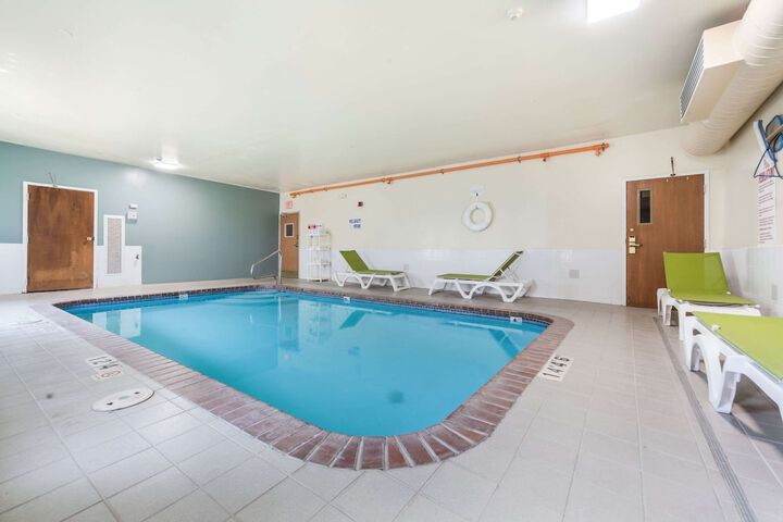 Pool 4 of 30