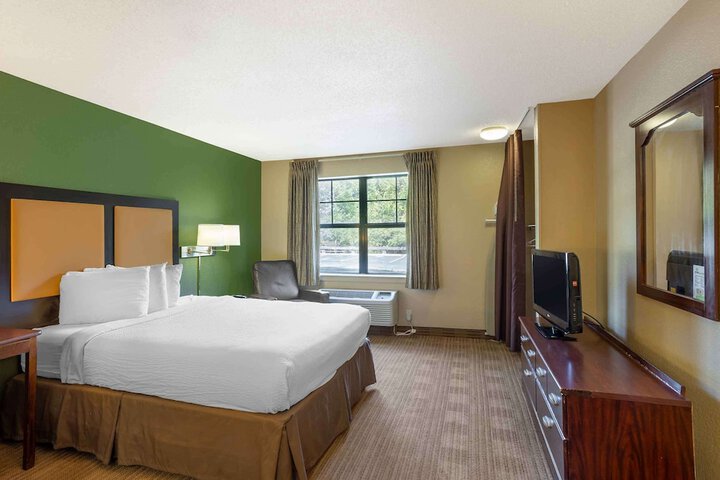 Room 16 of 31