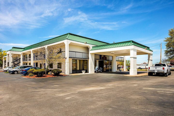 Hotel 2 of 30