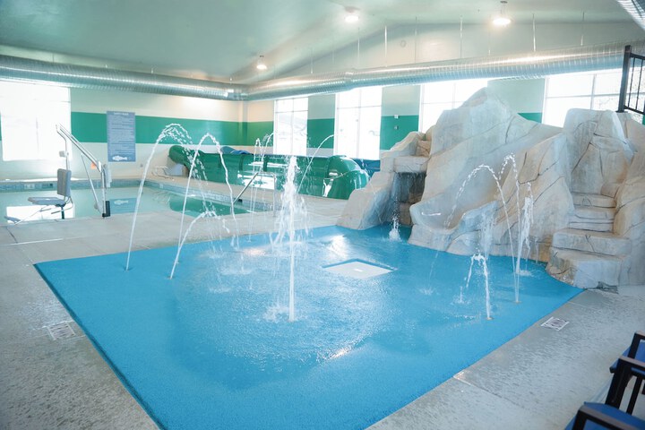 Splash Canyon Hotel