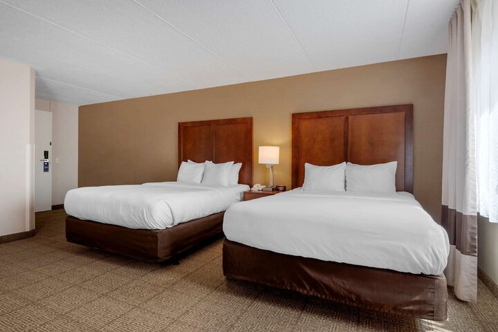 Room 47 of 80