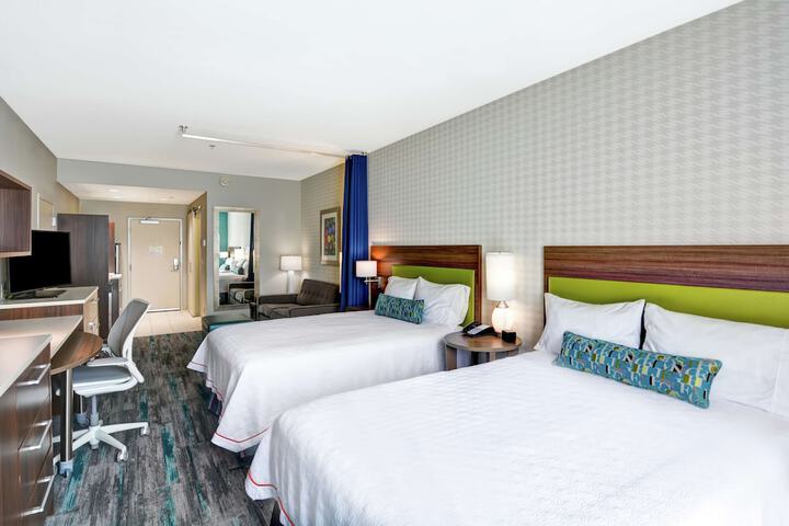 Room 21 of 39