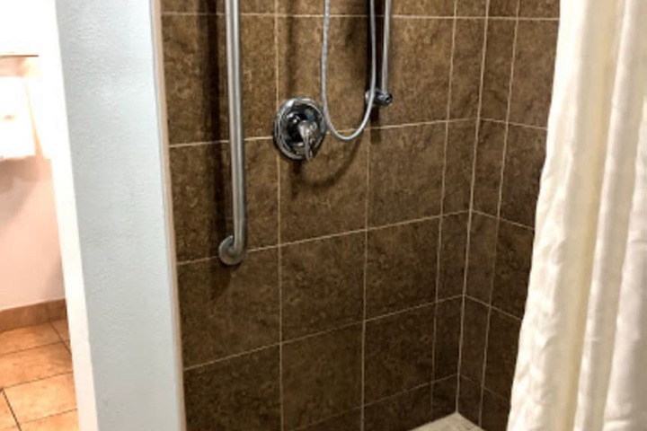 Room 14 of 84