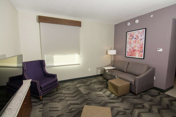 Room 25 of 64