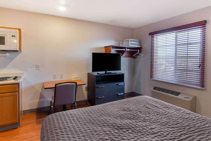 Room 14 of 34