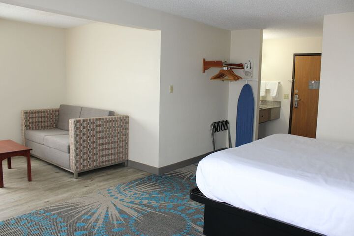 Room 18 of 64