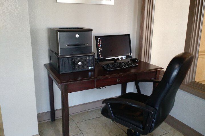 Business Center 63 of 70