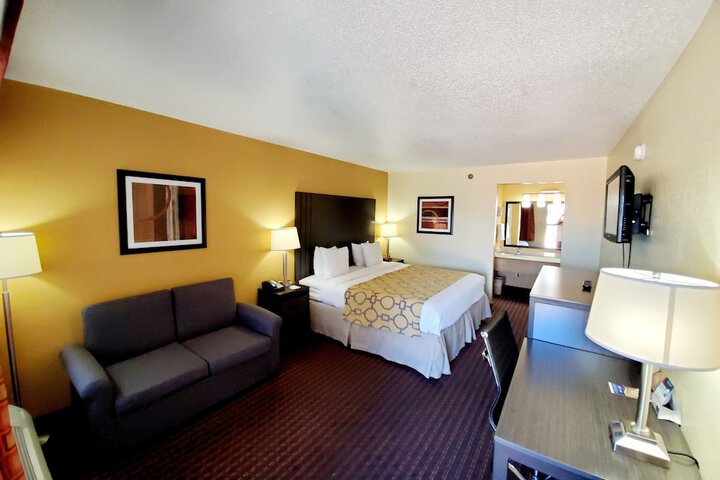 Room 10 of 24