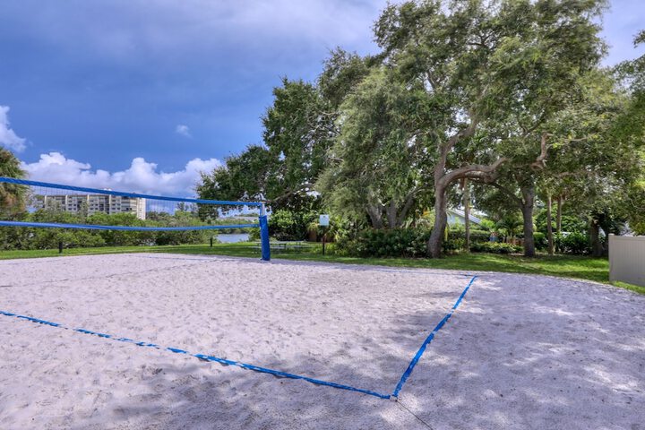 BeachTrail Lodging