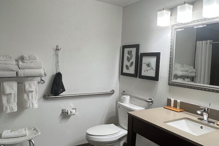 Room 30 of 51