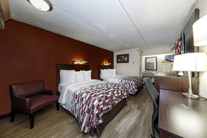 Room 16 of 37