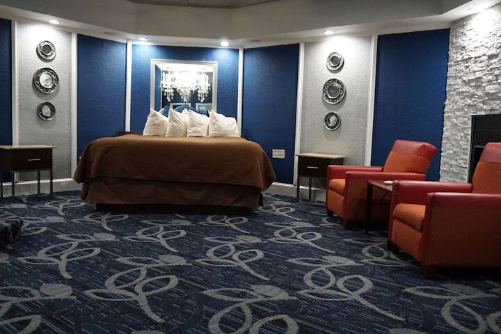 Room 66 of 73