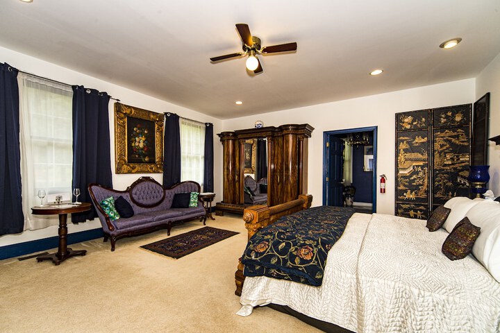 Room 47 of 69
