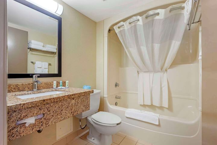 Quality Inn Peterborough