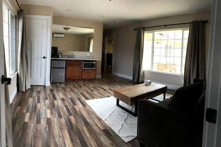 Room 28 of 37