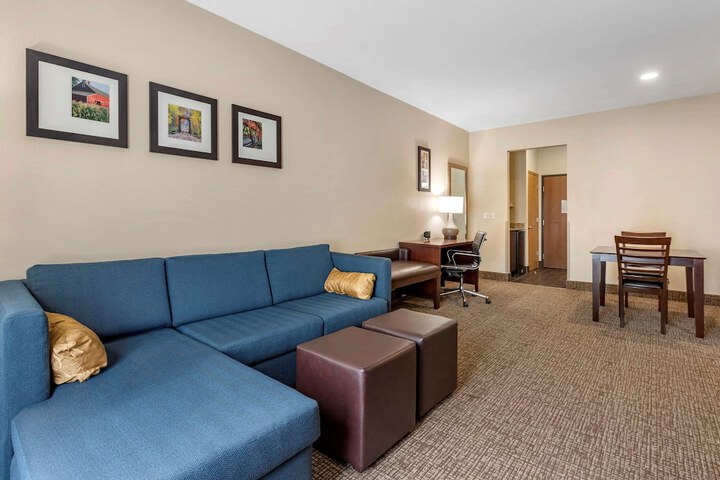 Room 11 of 47