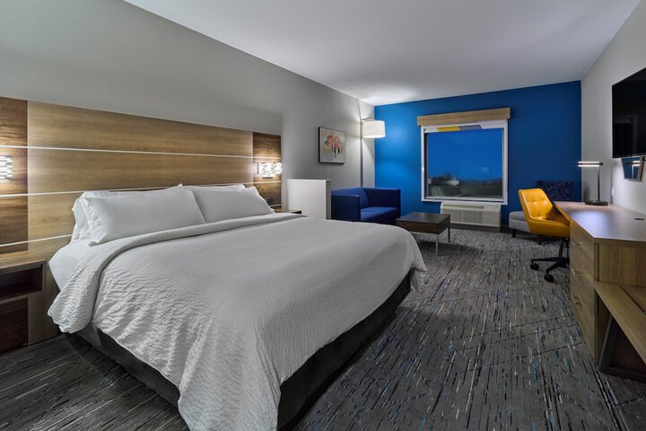 Room 21 of 49