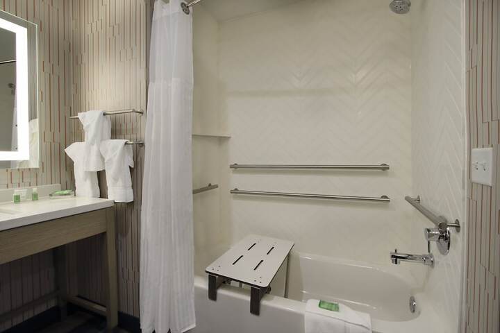 Holiday Inn Hattiesburg - North by IHG