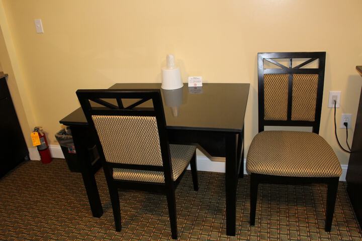 Room 7 of 25