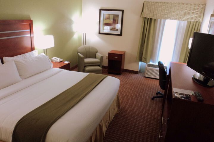 Room 13 of 29