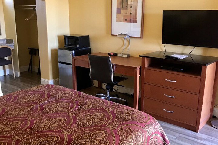 Town & Country Motel