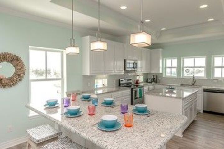 5BR 4 5BA Newly Built Luxury Beach House by RedAwning