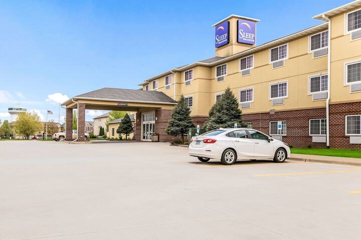 Sleep Inn & Suites North Liberty - Liberty City