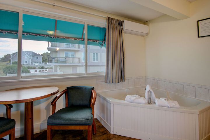 Sea Cliff House Motel