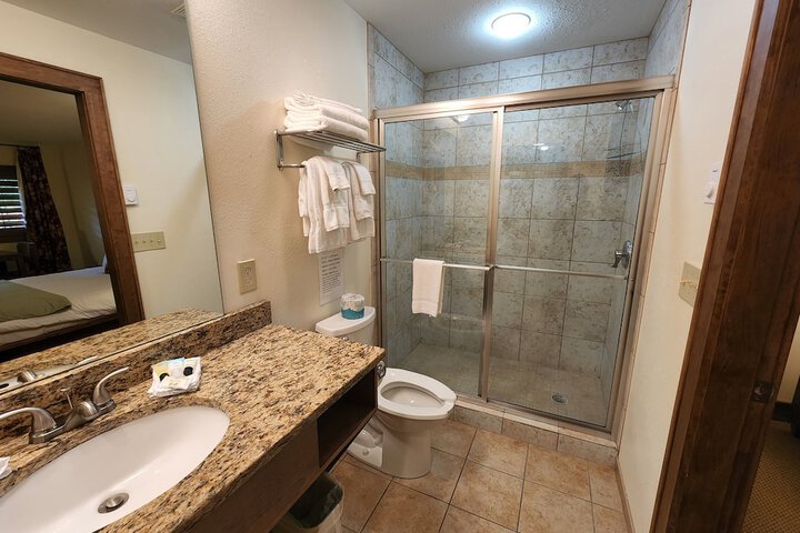 Room 13 of 21