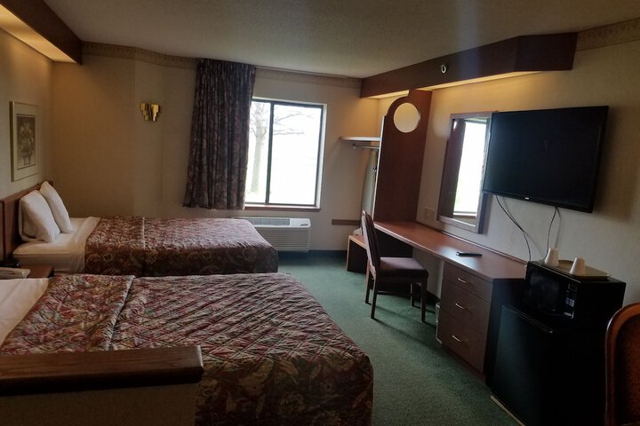 Room 16 of 33