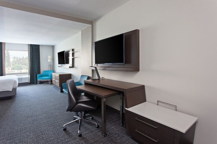 Room 25 of 36