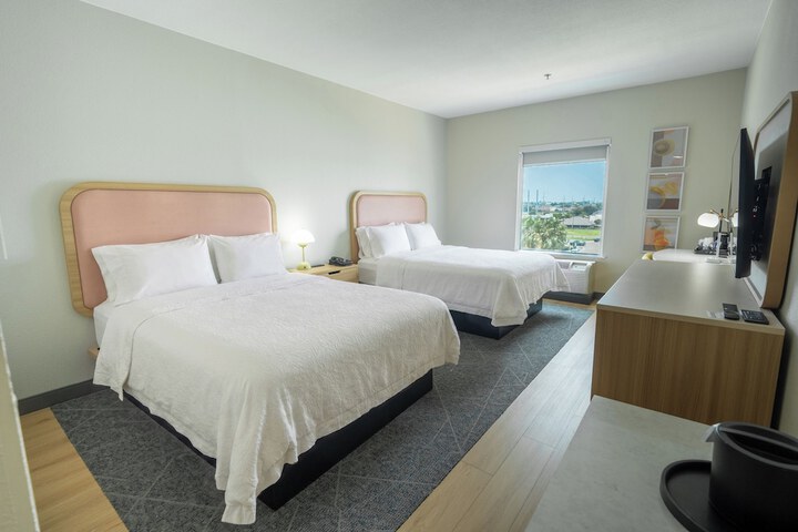 Hampton Inn & Suites Mission