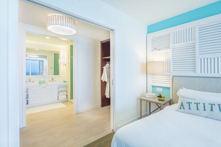 Room 46 of 77