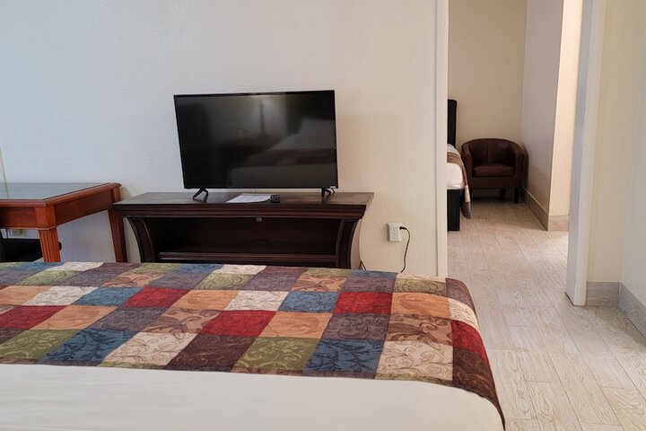Room 53 of 62