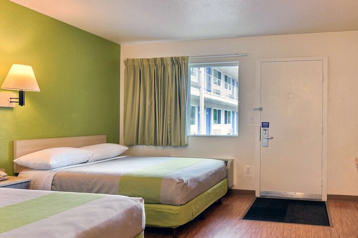 Room 19 of 24