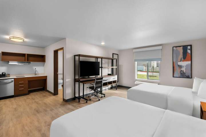 Everhome Suites Bastrop by Choice Hotels