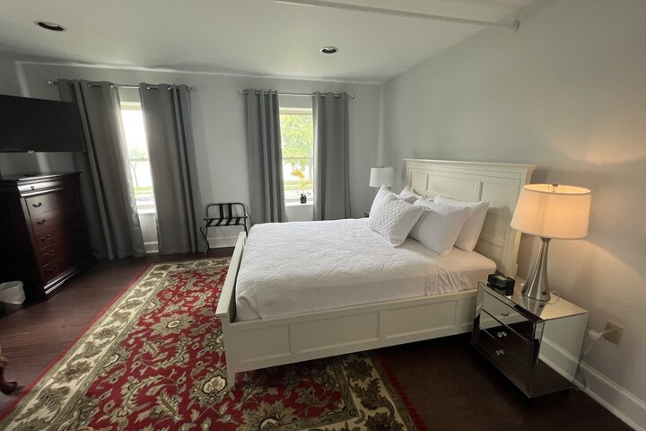 Room 44 of 96