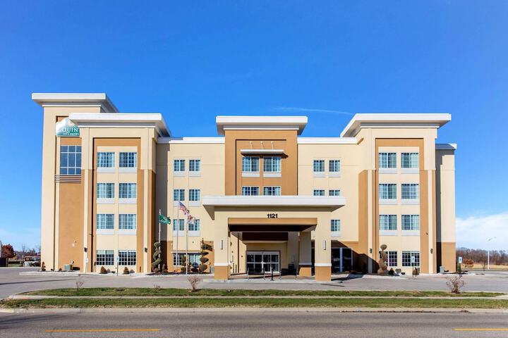 Hotel 4 of 55