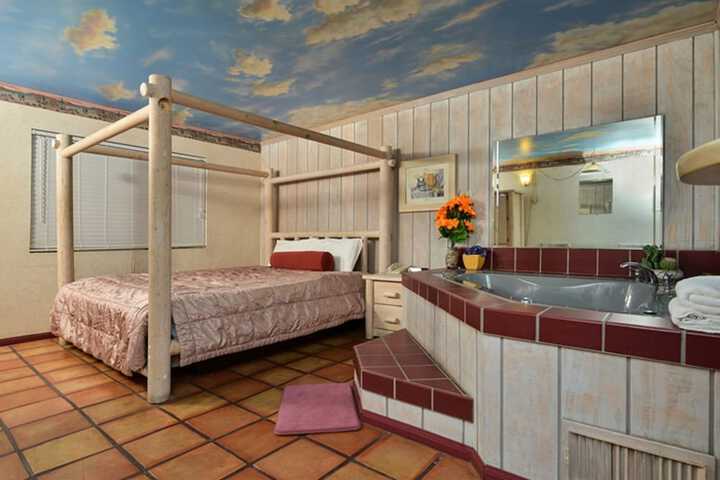 Room 52 of 124